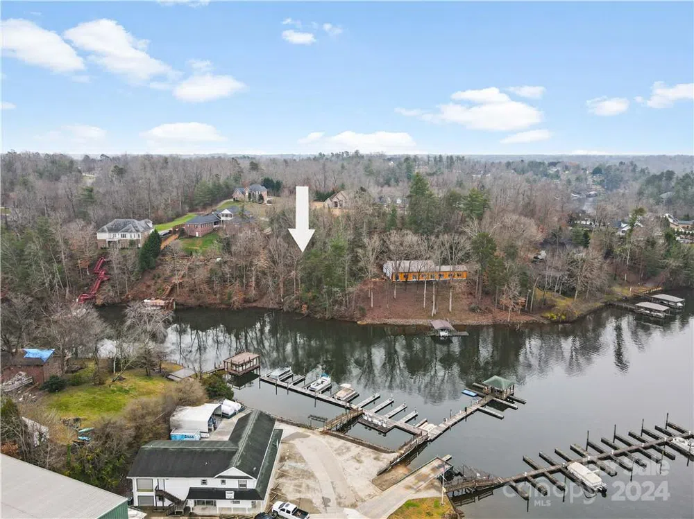 100 Old Ferry Lane Hickory, NC 28601