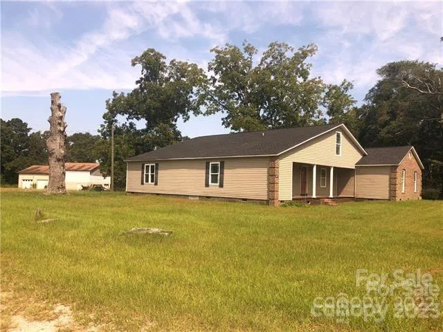 310 East Street Heath Springs, SC 29058