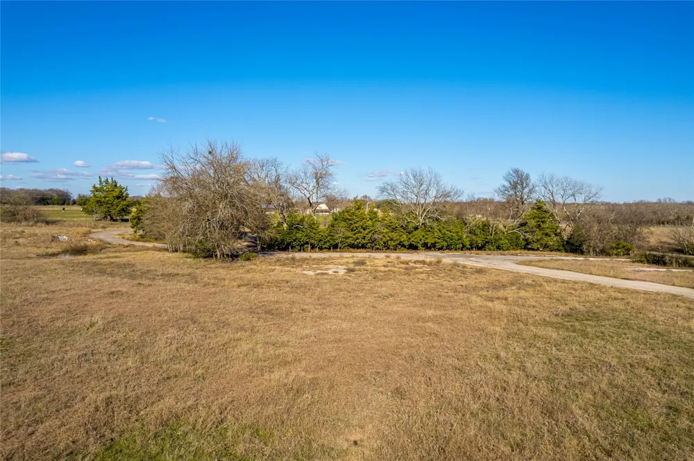 20336 S State Highway 78 Leonard, TX 75452