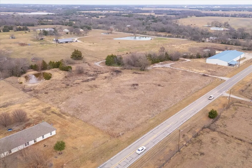 20336 S State Highway 78 Leonard, TX 75452