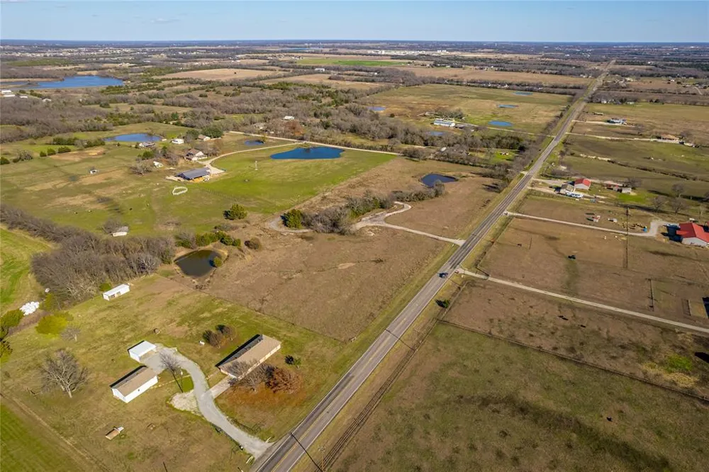 20336 S State Highway 78 Leonard, TX 75452
