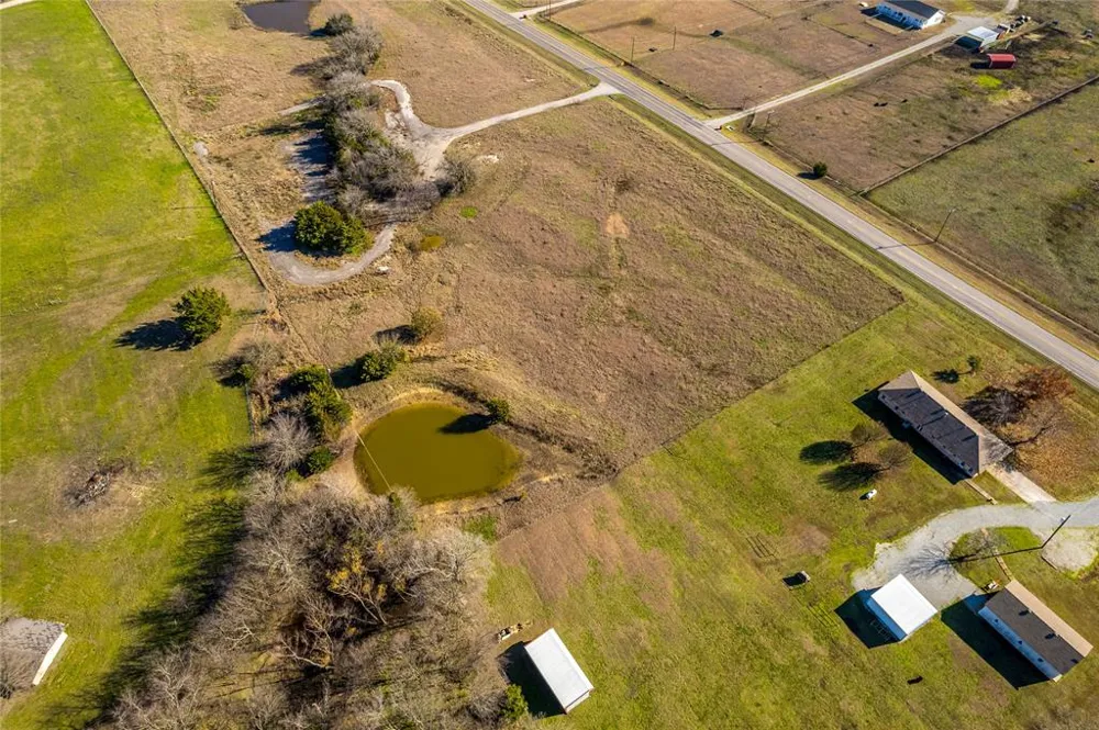 20336 S State Highway 78 Leonard, TX 75452