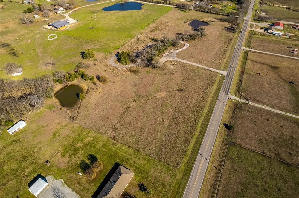 20336 S State Highway 78 Leonard, TX 75452