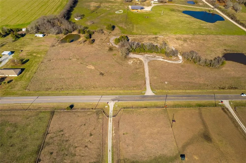 20336 S State Highway 78 Leonard, TX 75452