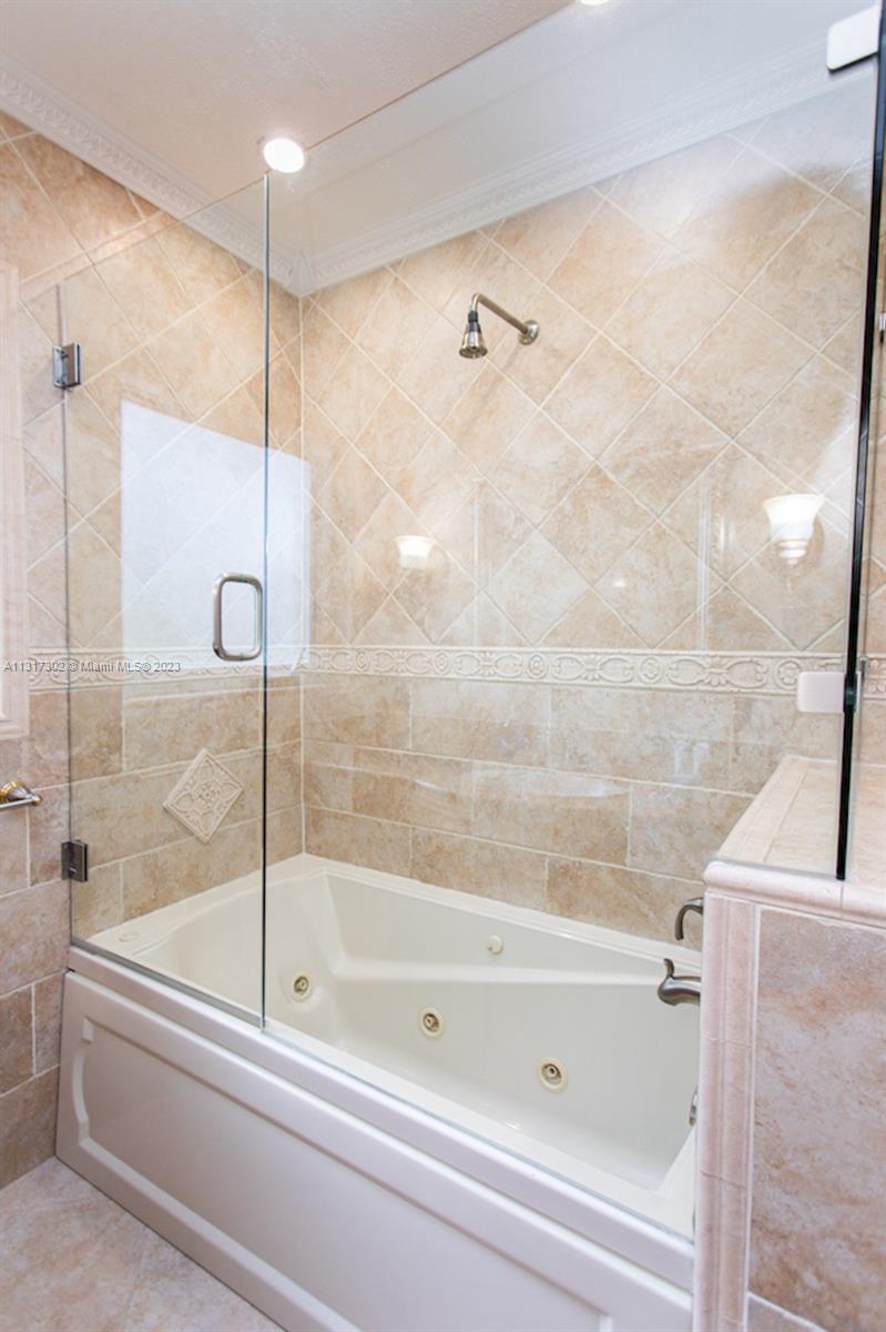 714 Harrison St Hollywood, FL 33019
