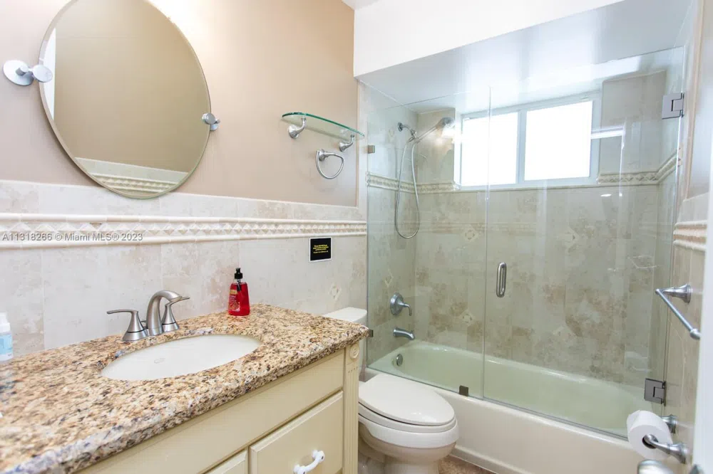 1311 Rodman St Hollywood, FL 33019