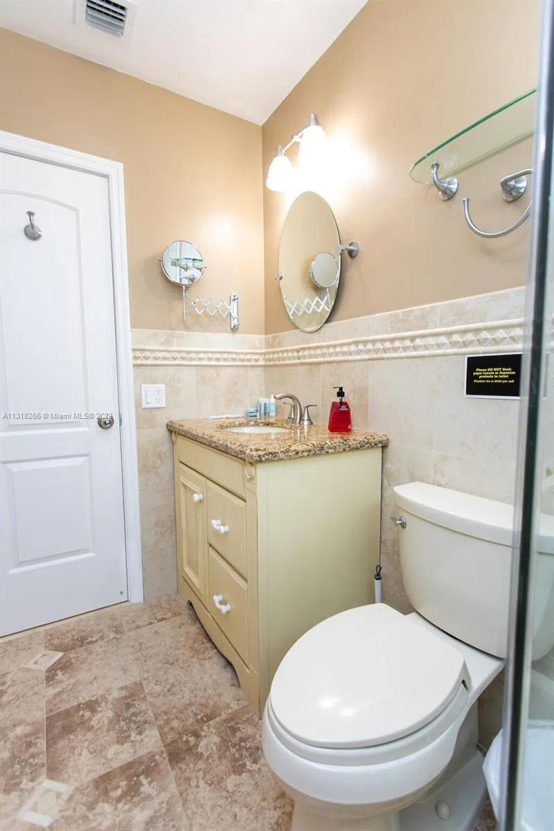1311 Rodman St Hollywood, FL 33019