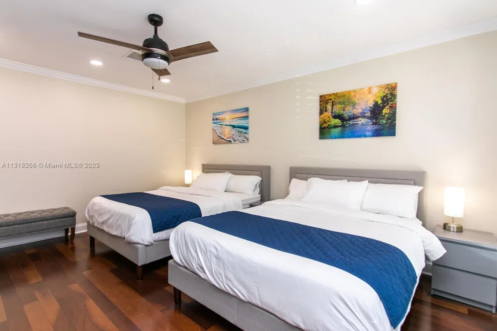 1311 Rodman St Hollywood, FL 33019