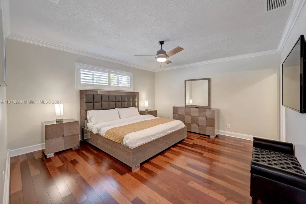 1311 Rodman St Hollywood, FL 33019