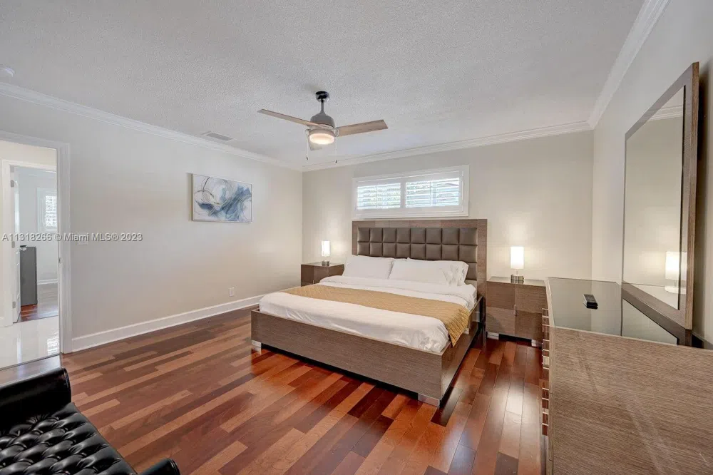 1311 Rodman St Hollywood, FL 33019