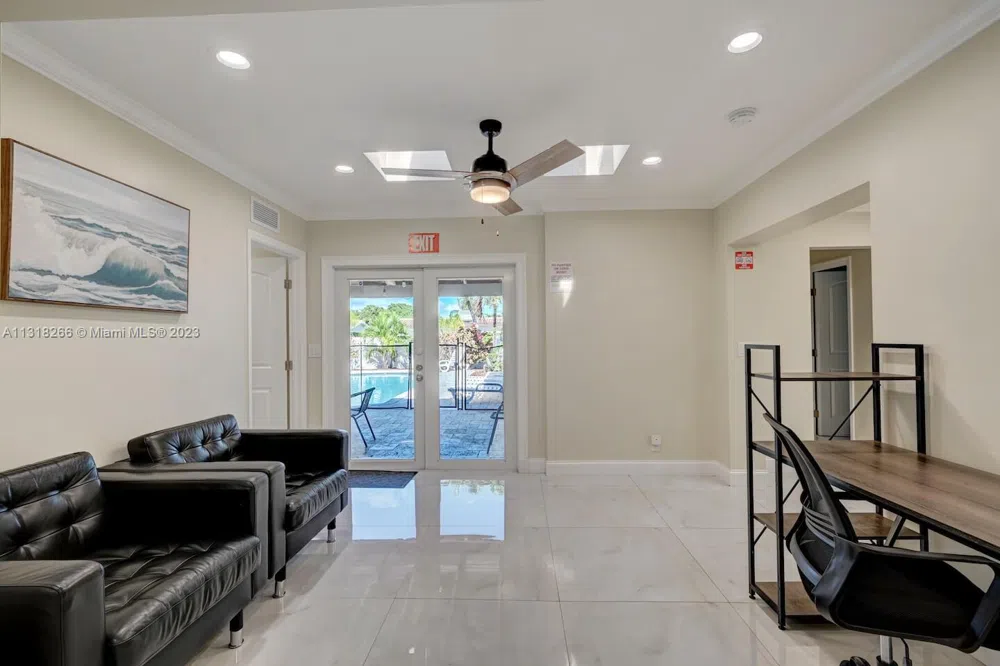 1311 Rodman St Hollywood, FL 33019