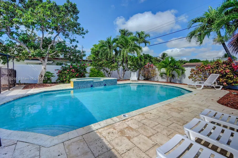 1311 Rodman St Hollywood, FL 33019