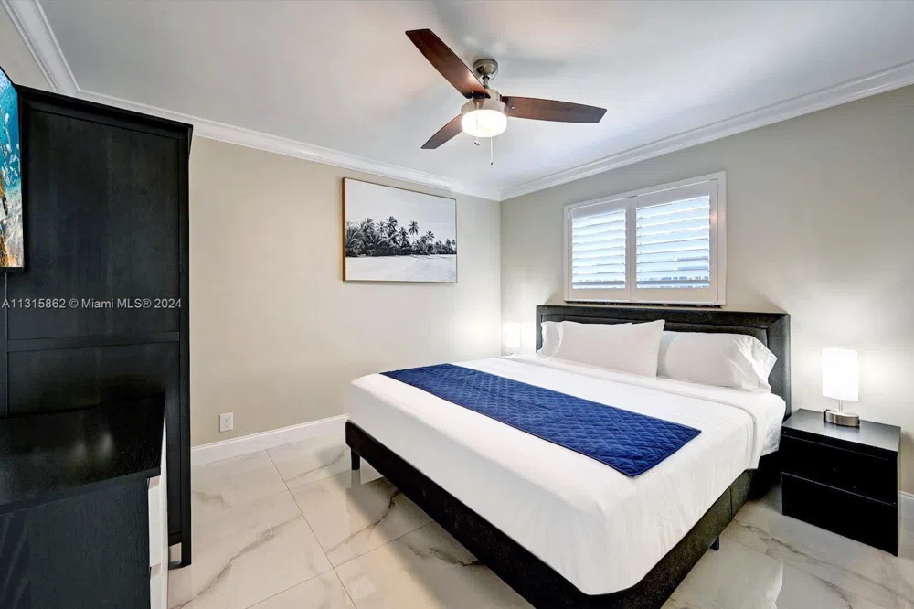 1307 Rodman St Hollywood, FL 33019