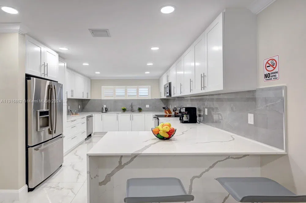 1307 Rodman St Hollywood, FL 33019