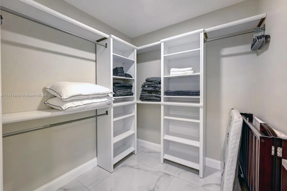 1307 Rodman St Hollywood, FL 33019