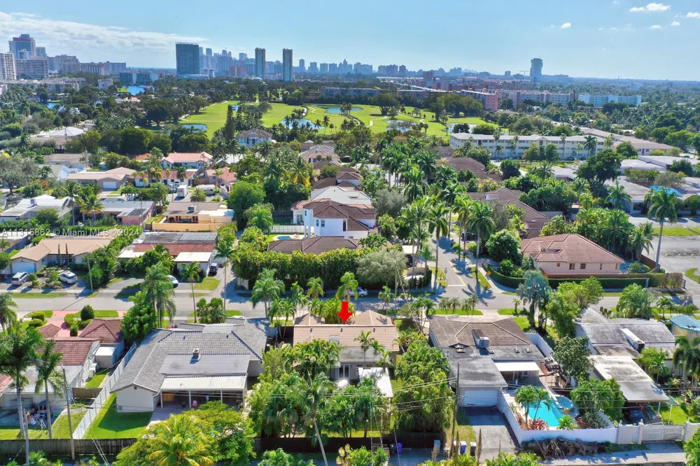 1307 Rodman St Hollywood, FL 33019