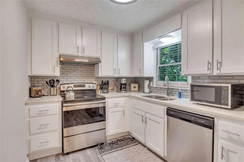 6340 McCollum Lane Acworth, GA 30102