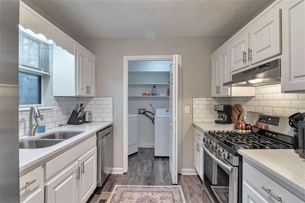 4145 Dustin Drive Acworth, GA 30101