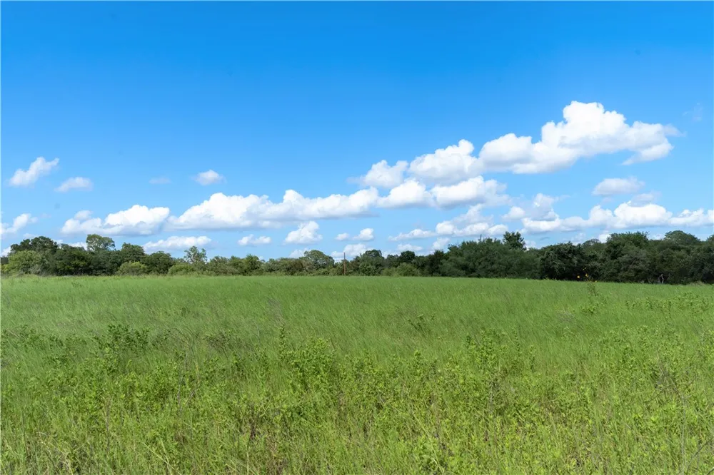 S Hwy 183 Lockhart, TX 78644