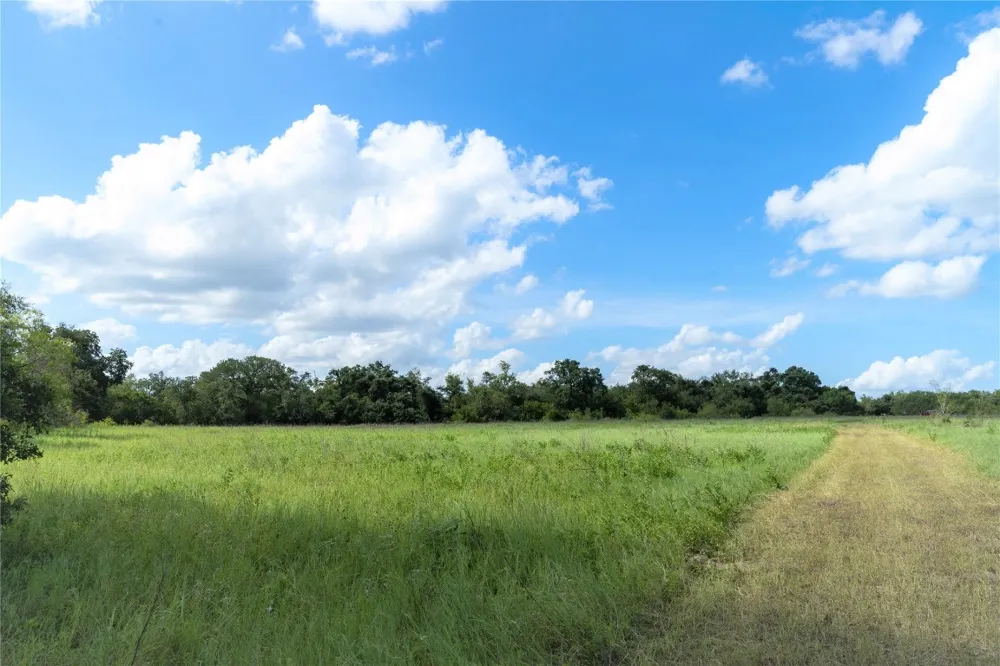 S Hwy 183 Lockhart, TX 78644