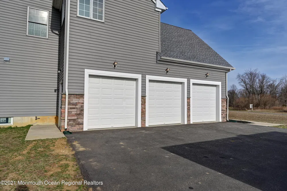 3 Cook Court Millstone, NJ 08535