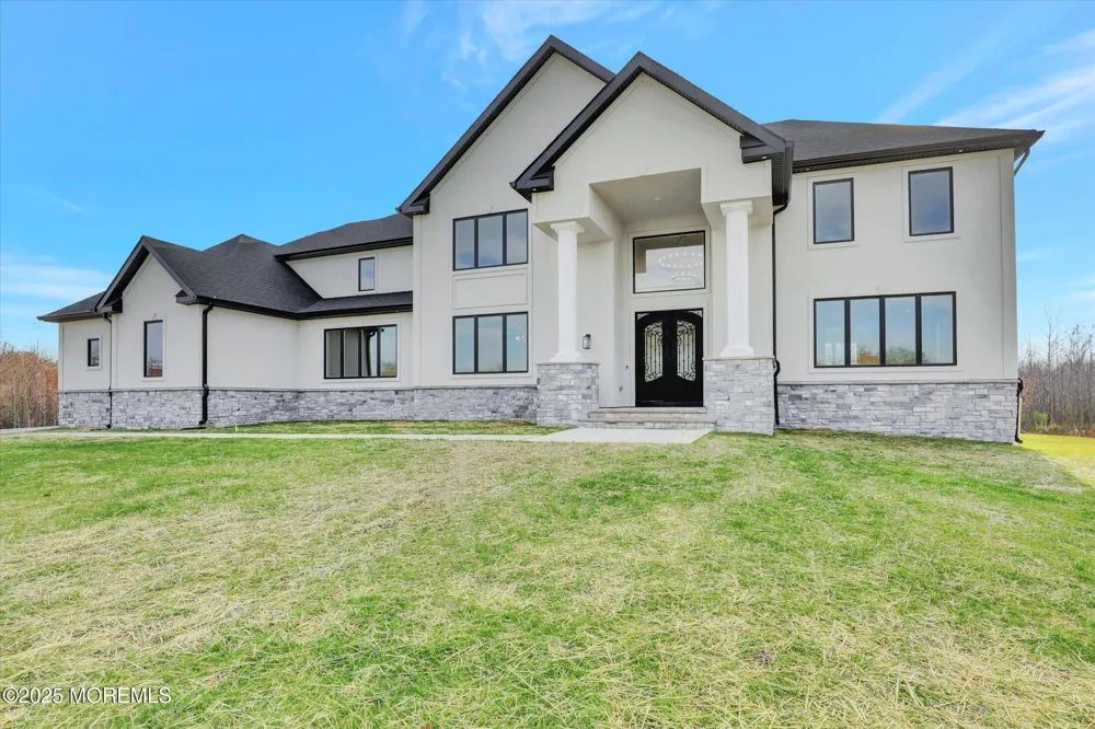 5 Cook Court Millstone, NJ 08535