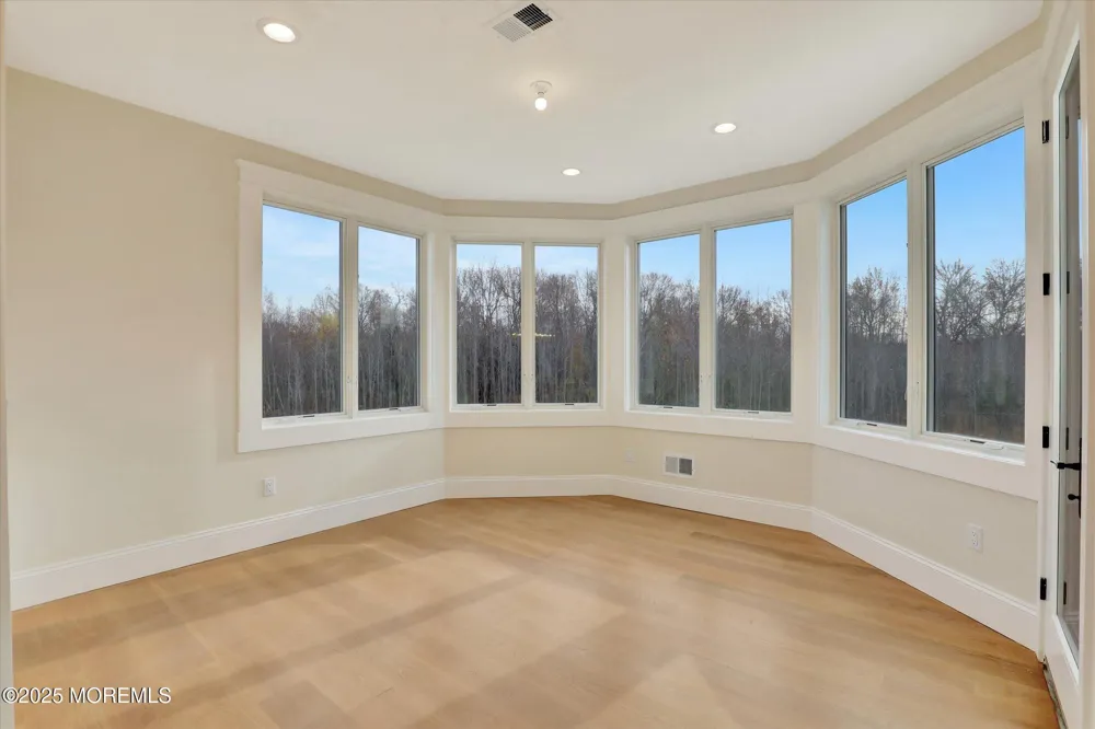 5 Cook Court Millstone, NJ 08535