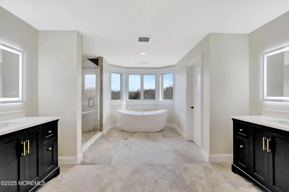 5 Cook Court Millstone, NJ 08535