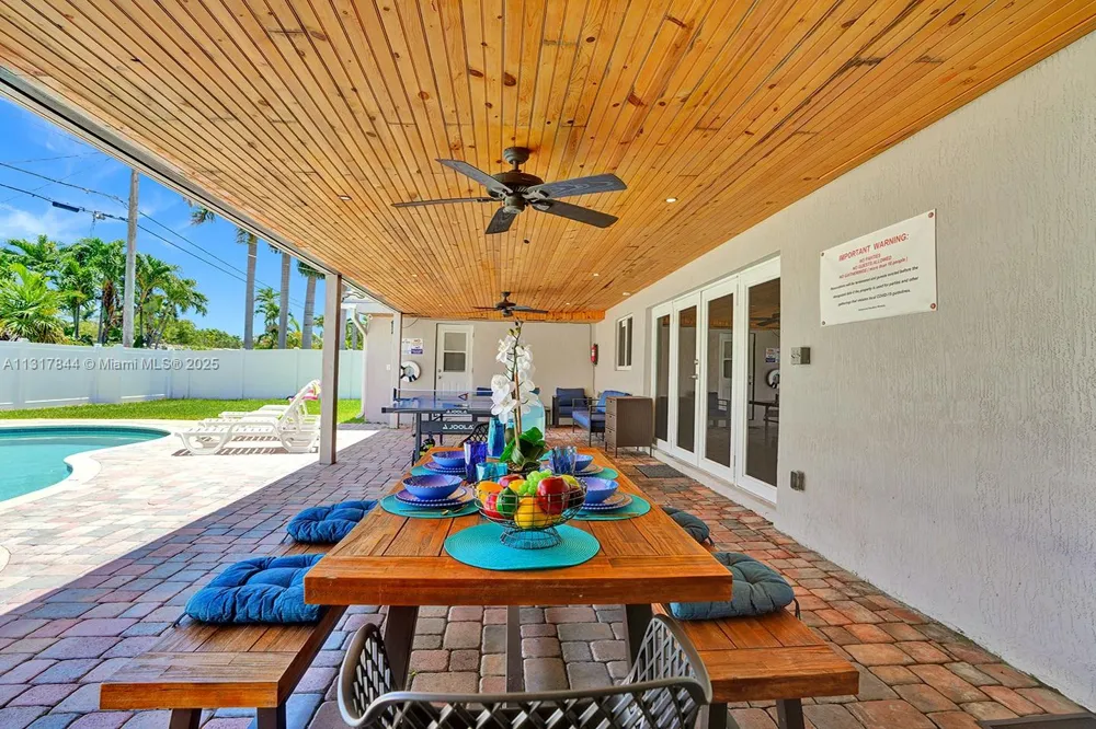 1301 Rodman St Hollywood, FL 33019