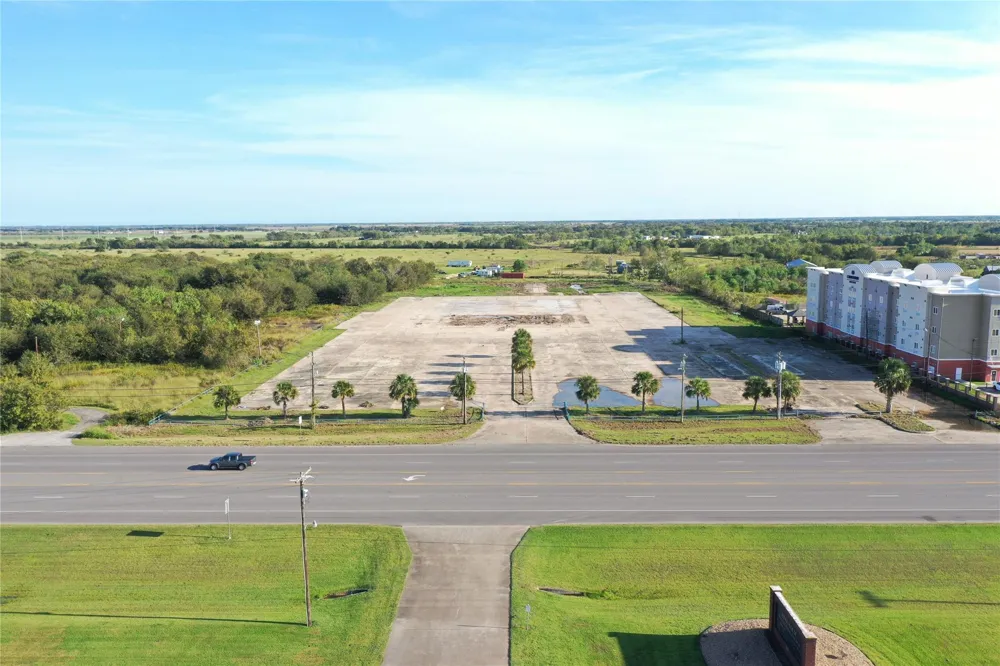 5900 Highway 35 Highway E Bay City, TX 77414