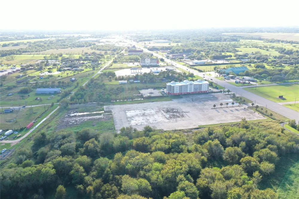 5900 Highway 35 Highway E Bay City, TX 77414