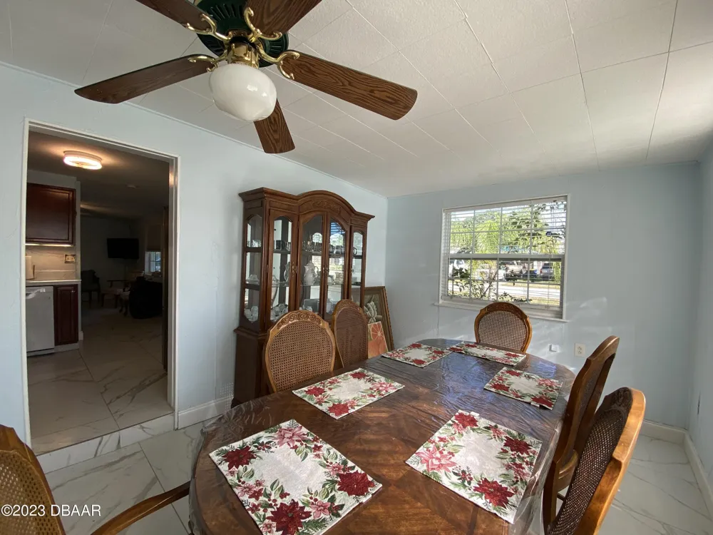 910 Lake Avenue Edgewater, FL 32132