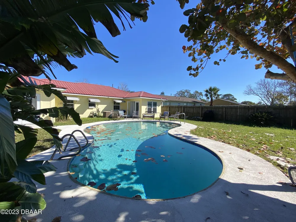 910 Lake Avenue Edgewater, FL 32132