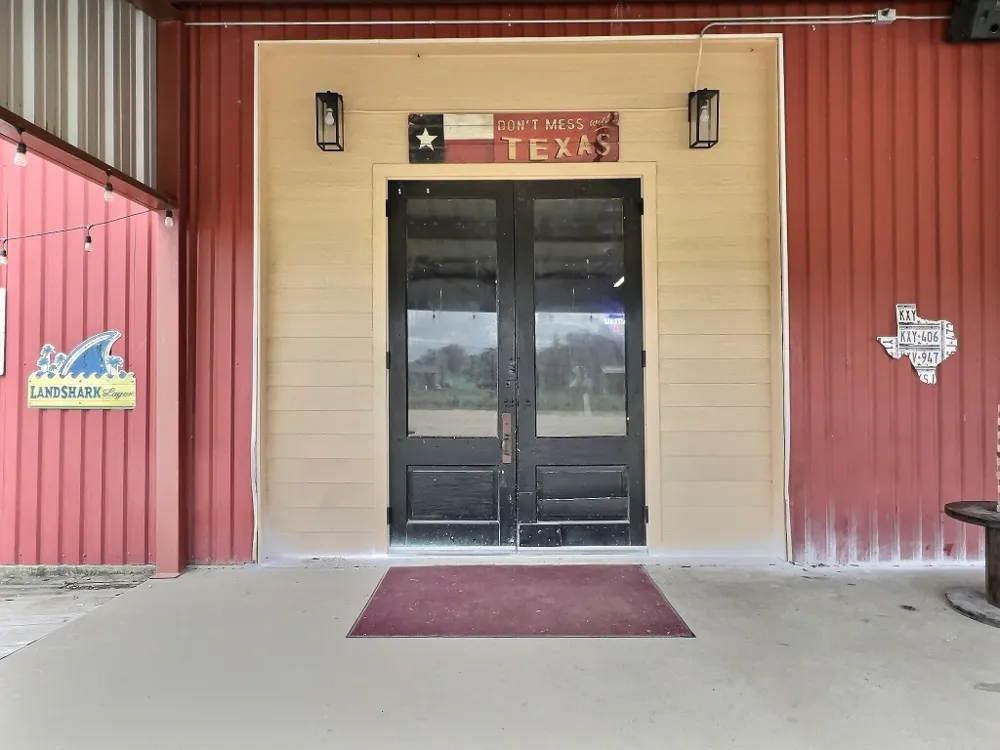 415 W S. US Highway 79 Highway Rockdale, TX 76567