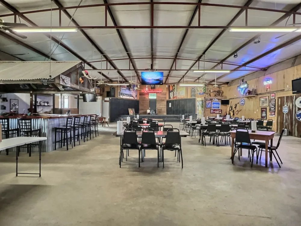 415 W S. US Highway 79 Highway Rockdale, TX 76567