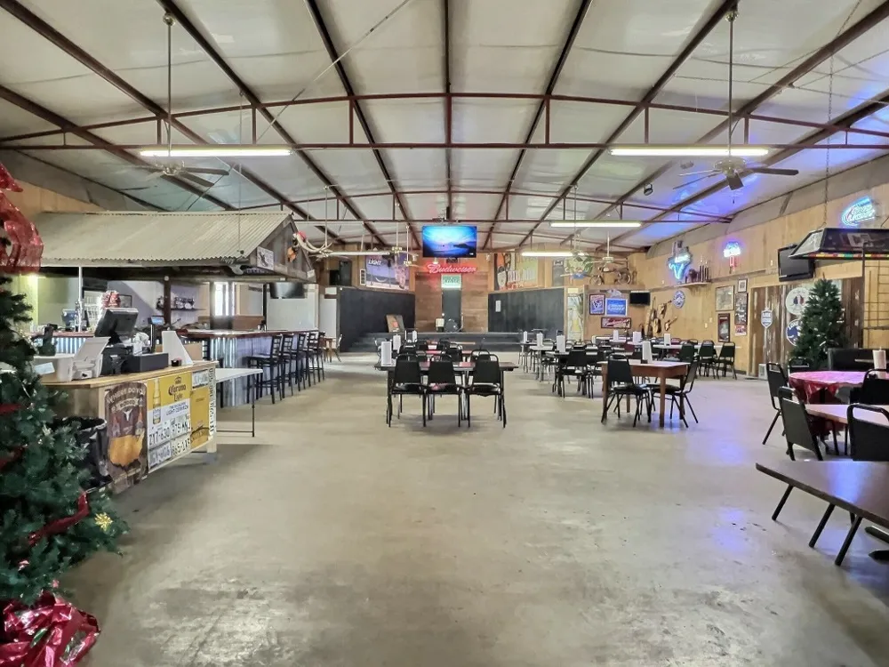 415 W S. US Highway 79 Highway Rockdale, TX 76567