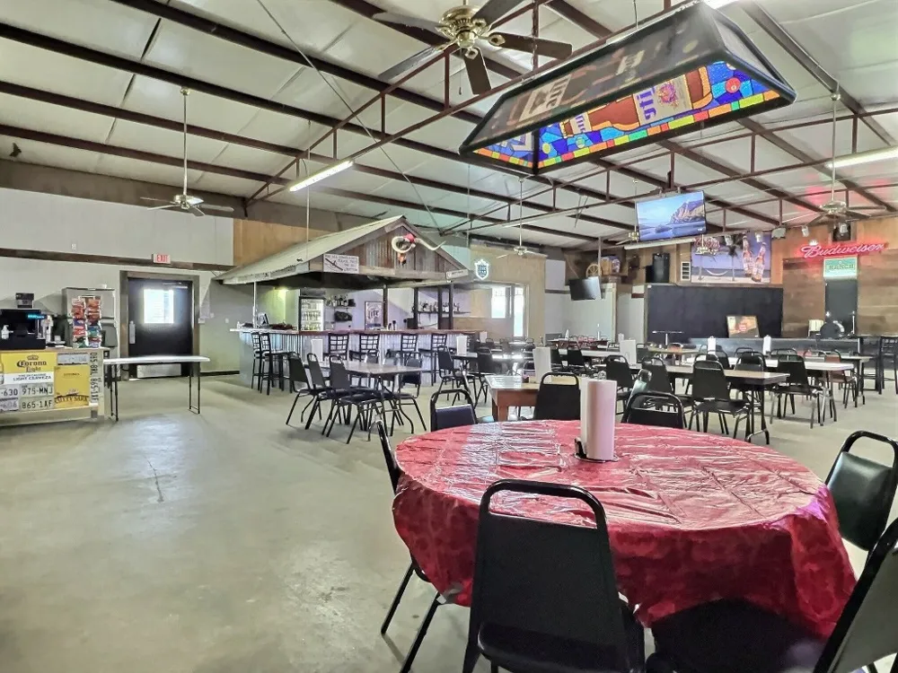 415 W S. US Highway 79 Highway Rockdale, TX 76567