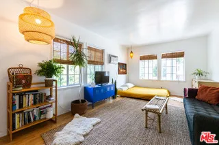 2751 PARTRIDGE AVENUE Los Angeles, CA 90039