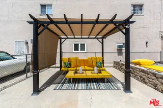 2751 PARTRIDGE AVENUE Los Angeles, CA 90039