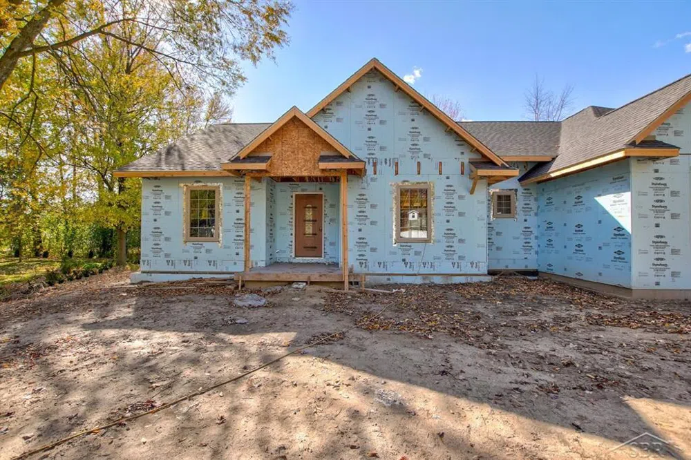 72 Bunny Trail Saginaw Charter Township, MI 48638