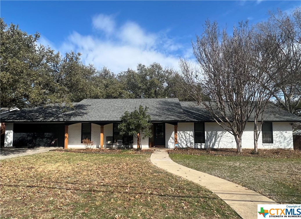 406 Oakwood Boulevard