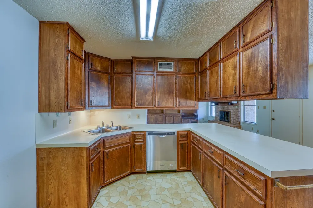 2334 CR 105 Lampasas, TX 76550