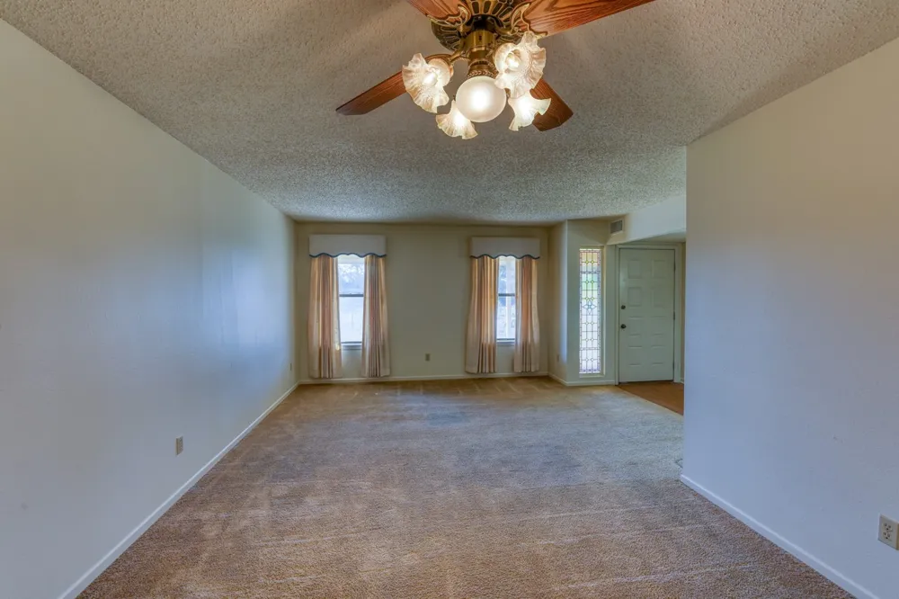 2334 CR 105 Lampasas, TX 76550