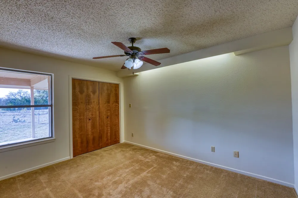 2334 CR 105 Lampasas, TX 76550