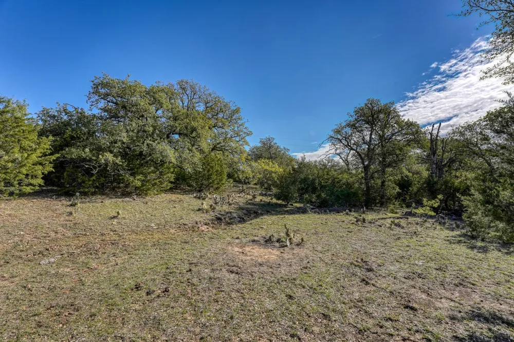 2334 CR 105 Lampasas, TX 76550