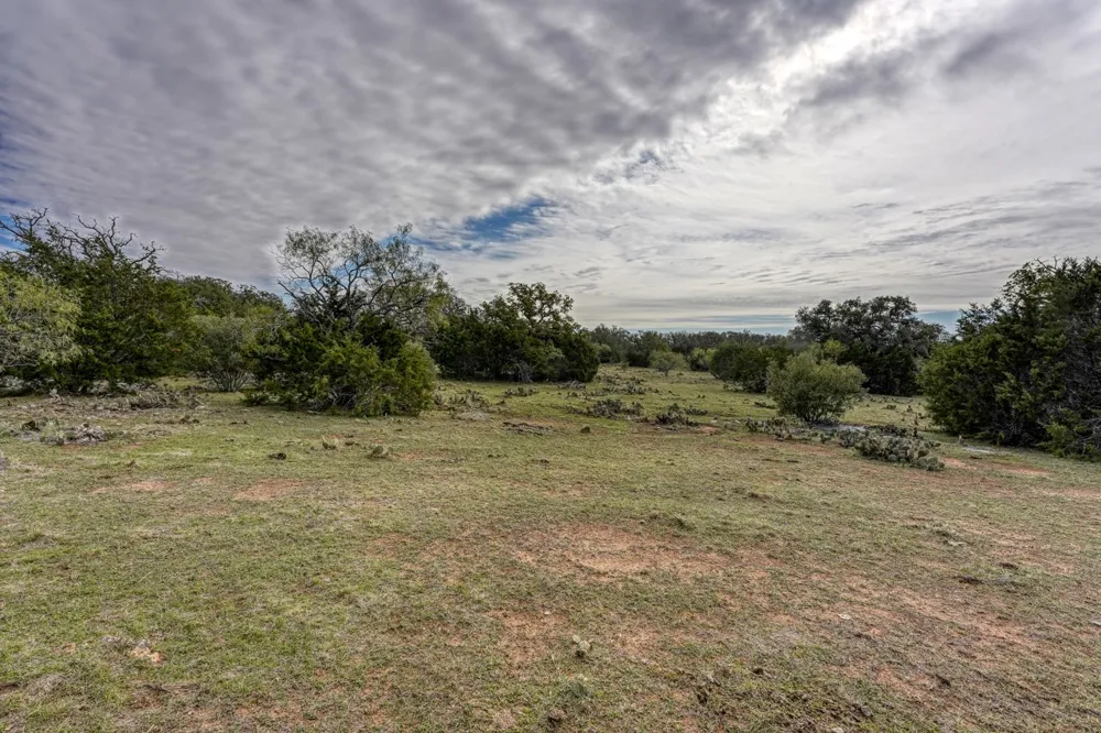 2334 CR 105 Lampasas, TX 76550