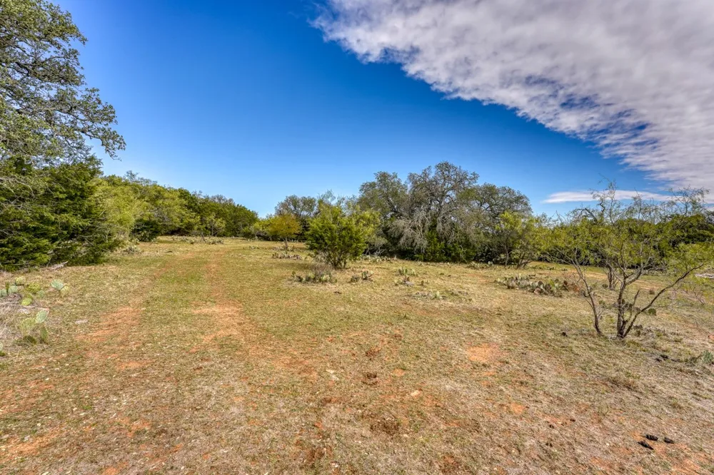 2334 CR 105 Lampasas, TX 76550