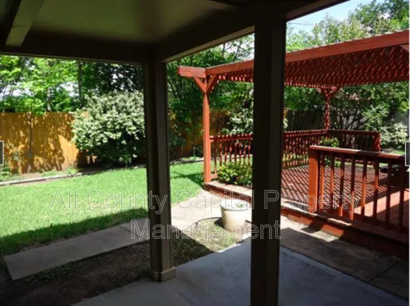 2102 Pompton Drive #A Austin, TX 78757