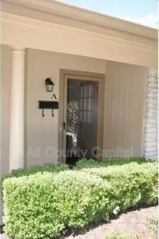 2102 Pompton Drive #A Austin, TX 78757