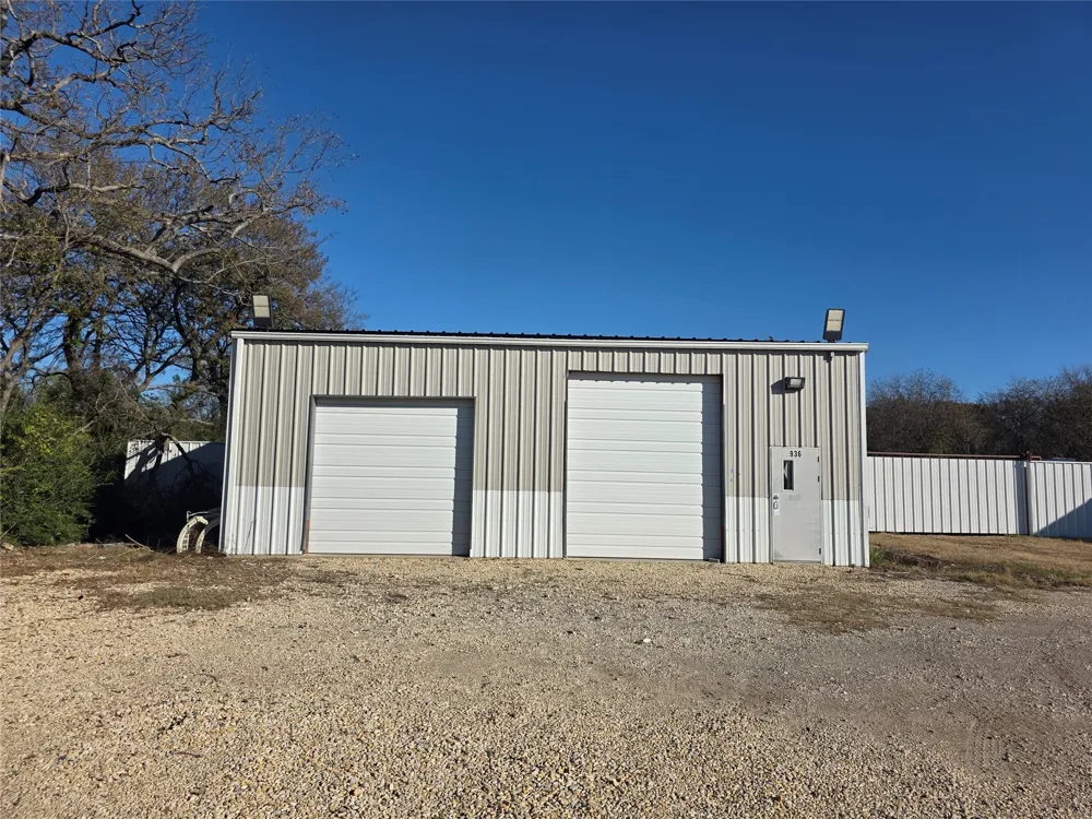 870 Mayhill Road Denton, TX 76208